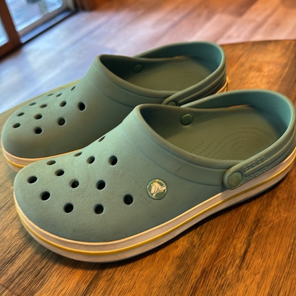 Crocs! - Picture 3 of 4